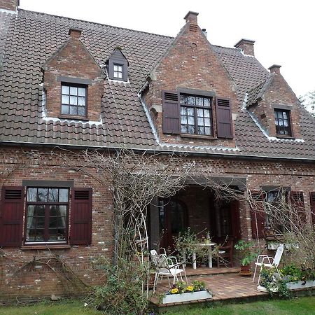 B&B 'T Nieuw Lijsternest Wezembeek-Oppem Exteriör bild